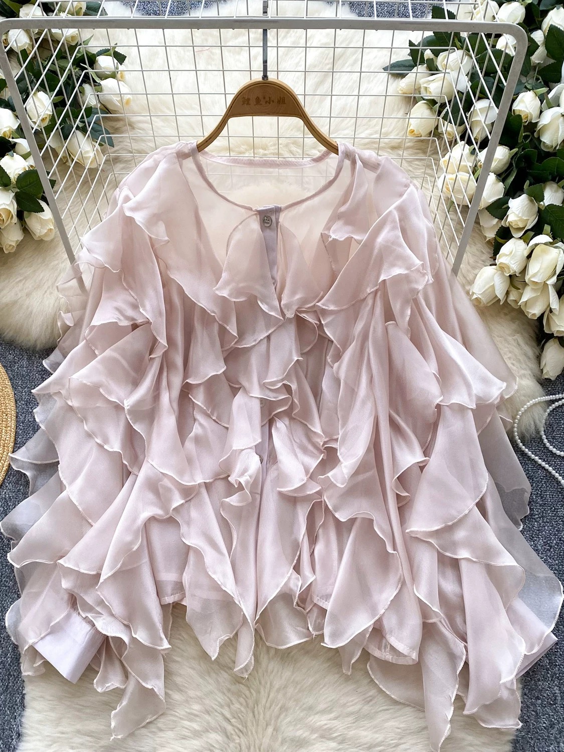 A hot babe blouse BE370 images